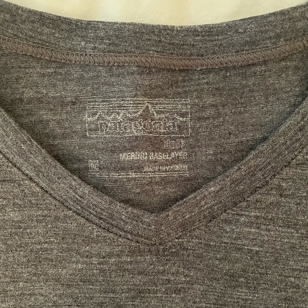 Patagonia Heather Gray Baselayer Tee, Sz. M.